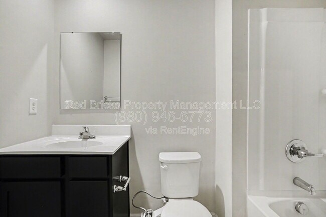 Building Photo - 5803 Camp Ct