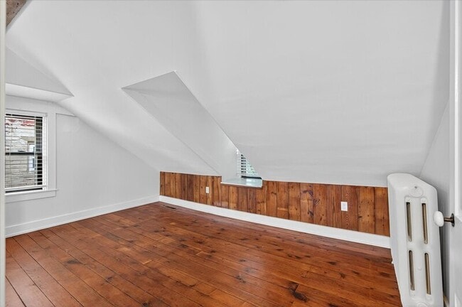 Building Photo - 255 New Holland Ave