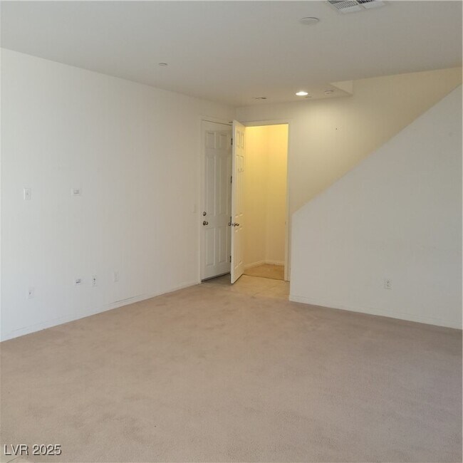 Building Photo - 1836 Pinsky Ln