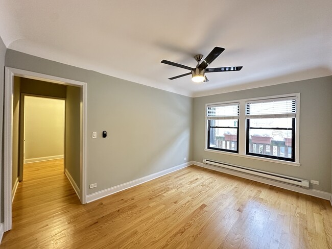 Building Photo - 550 Chestnut St