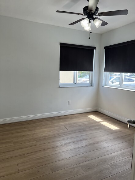 Building Photo - 17360 SW 142nd Ct