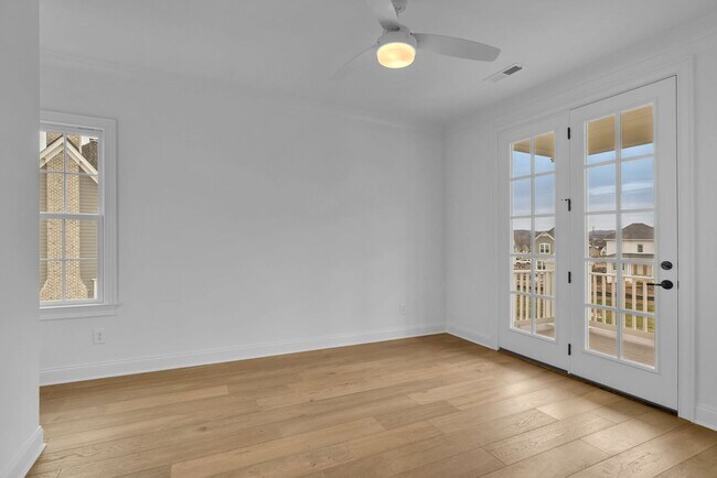 Building Photo - Luxury living in this brand new home - Franklin, TN