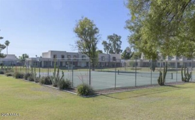 Building Photo - 1014 E Bendix Dr
