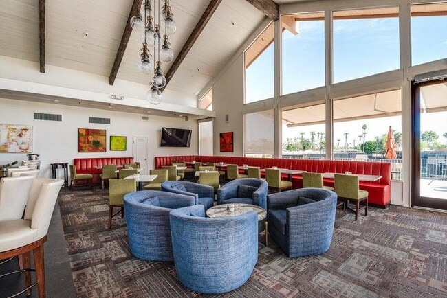 Building Photo - 59 Palma Dr