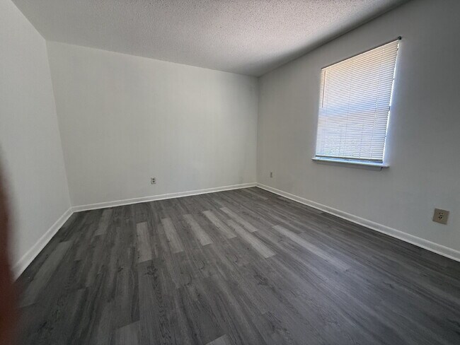 Building Photo - 4916 Cotton Row NW