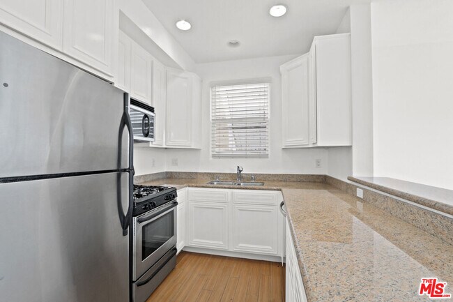 Building Photo - 5430 Bellingham Ave