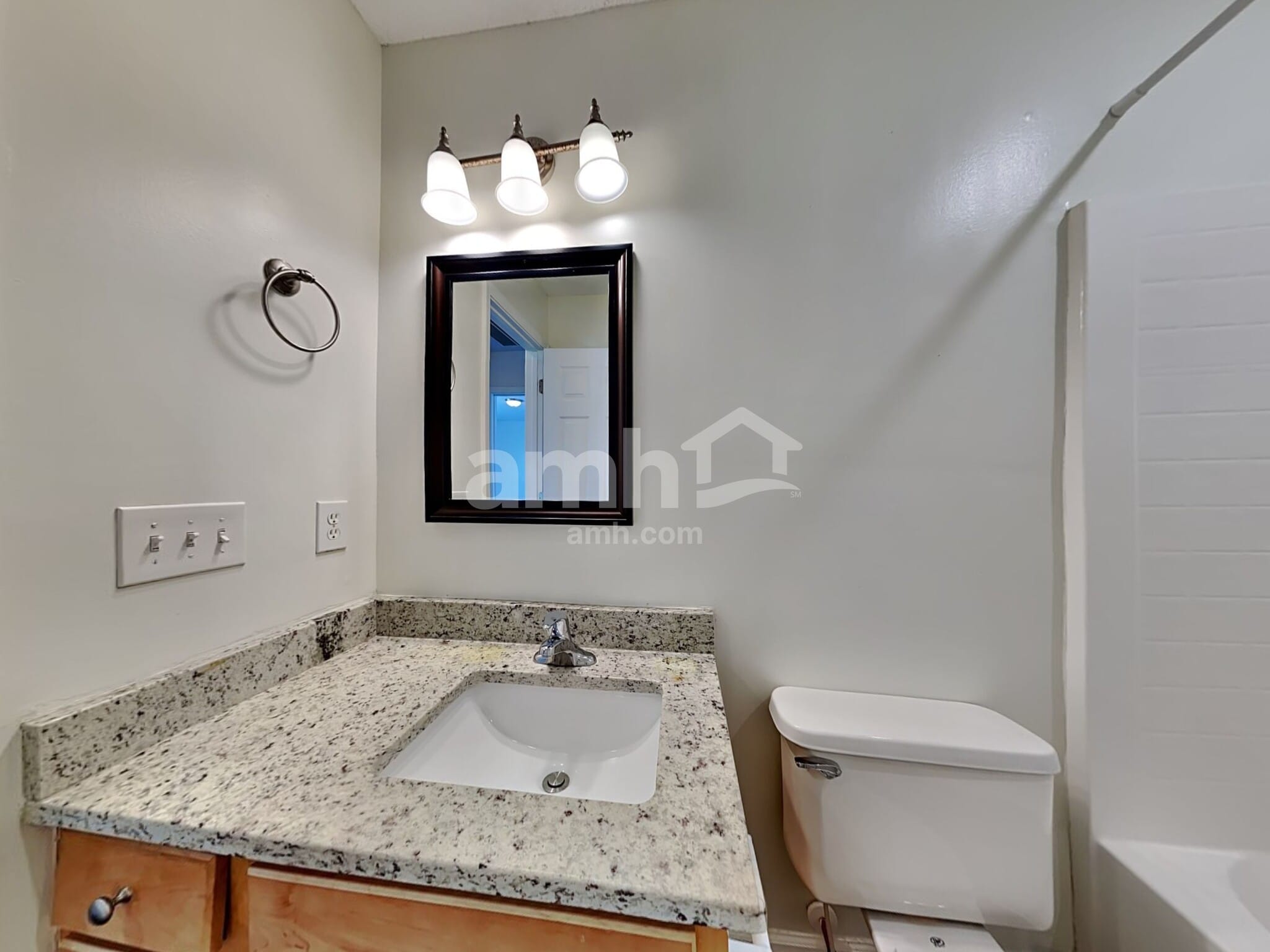 Building Photo - 3007 Crusades St