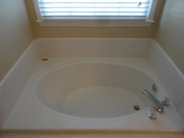 Building Photo - 325 Brims Way