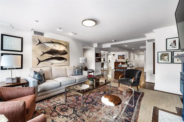 Building Photo - 4242 Lomo Alto Dr