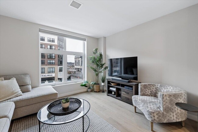 Building Photo - 18 Artisan Dr