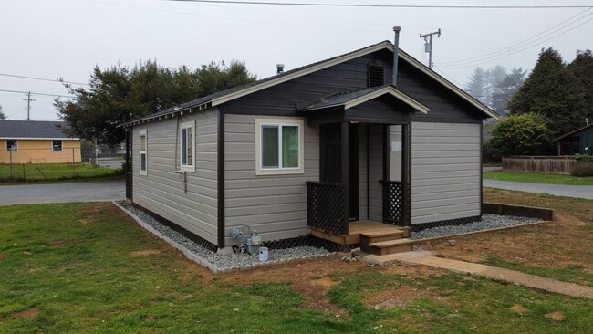 Building Photo - New Single-Family Home in McKinleyville- P...