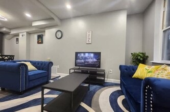 Building Photo - 708 N Madeira St