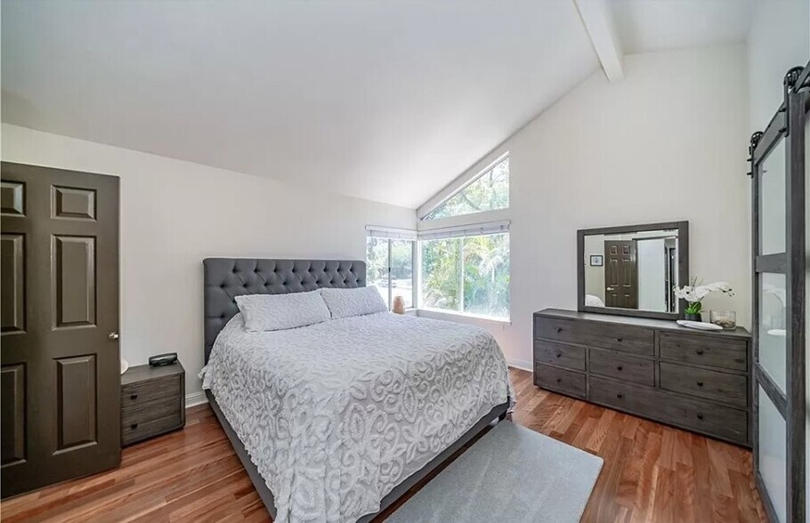 Building Photo - 7944 E Deerfield Ln