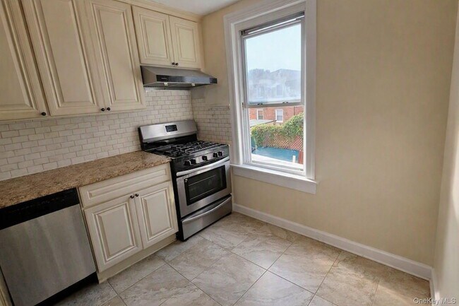 Building Photo - 6807 59th Drive
