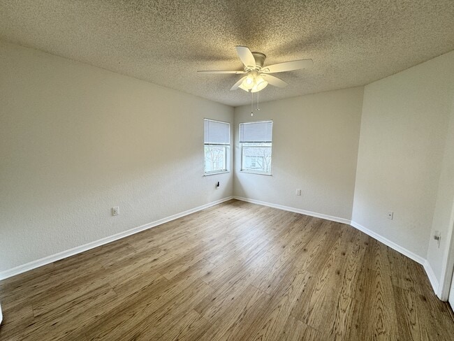 Building Photo - 8442 Eldridge Rd