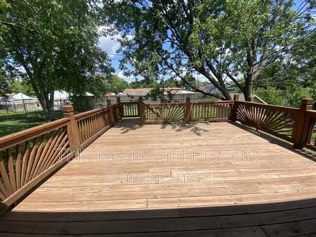 Building Photo - 12725 S Raintree Dr