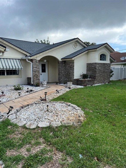 Building Photo - 77 Folcroft Ln