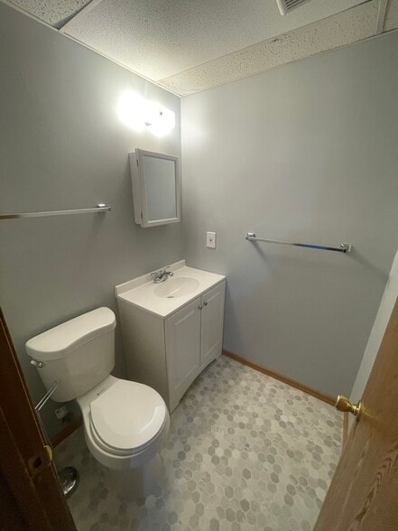 Master Bath - 1626 Prospect St