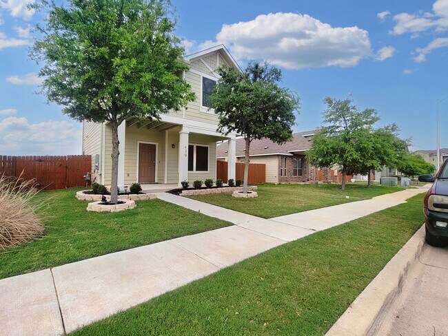 Building Photo - Stunning 3-Bedroom Home in Leander! Availa...