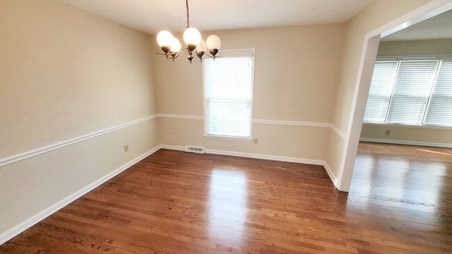 Building Photo - Spacious 3 bedroom 2 bathroom in Gastonia