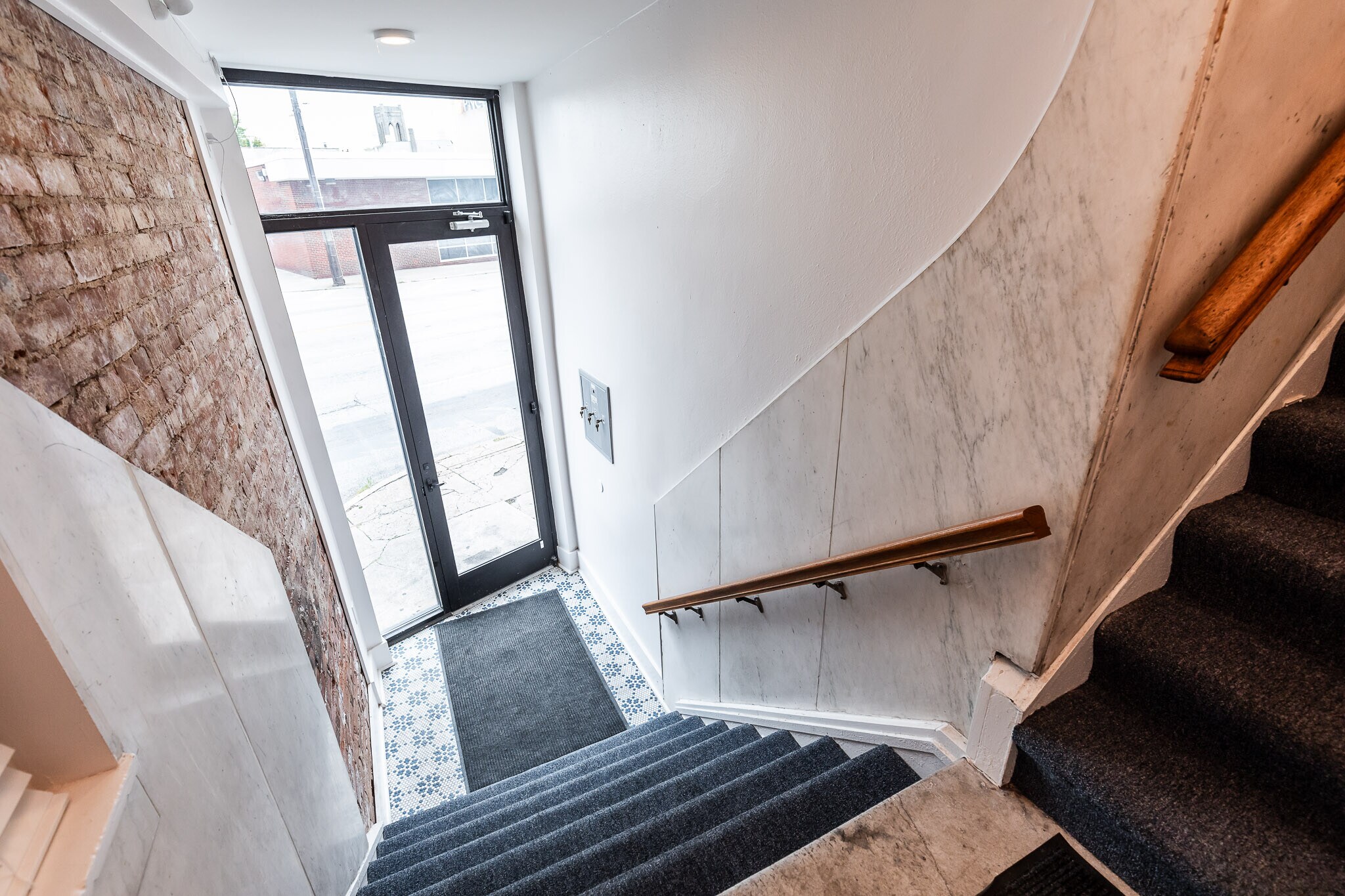 Entry to building - 795 E McMillan St