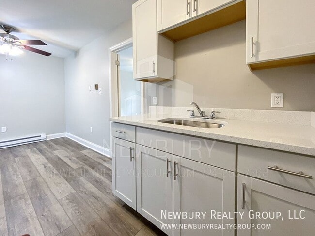 Building Photo - 31 Sunbury Estates