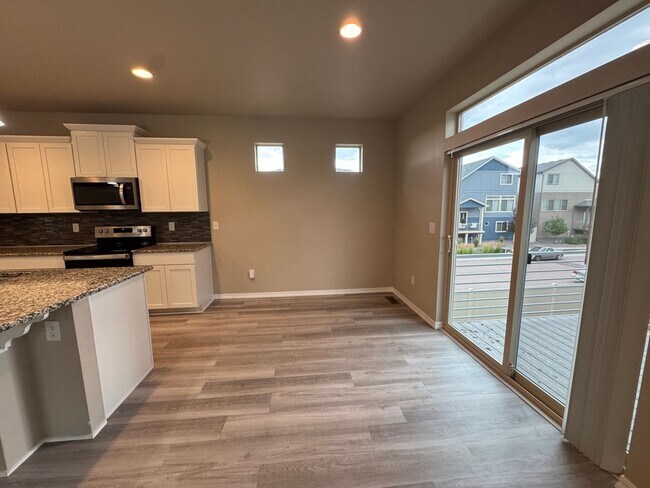 Building Photo - 6153 Callan Dr