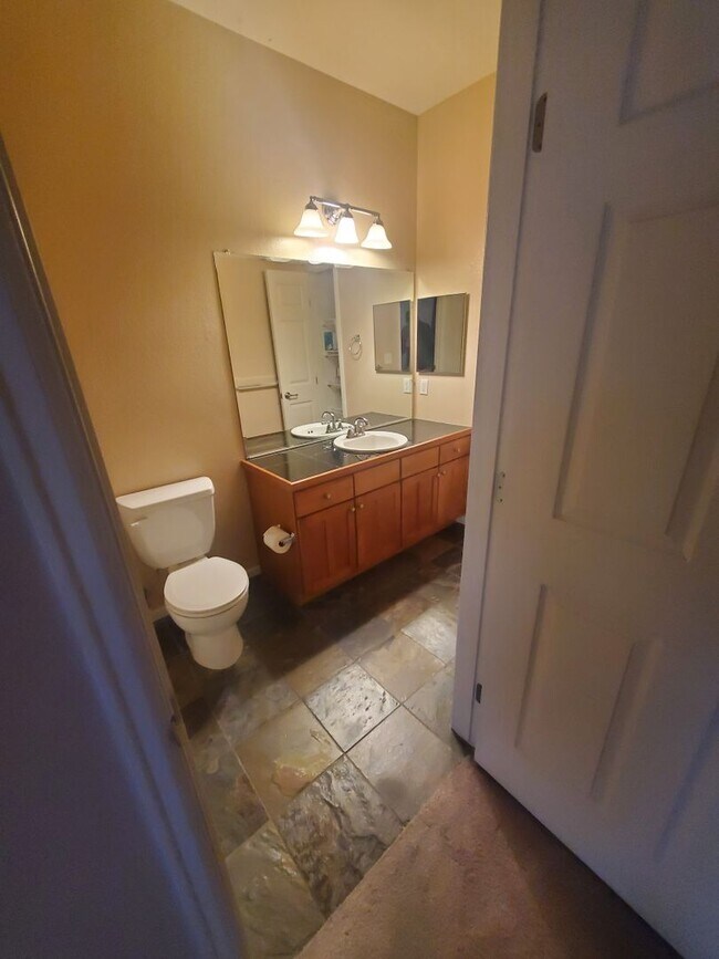 Building Photo - Spacious 2B/2B Main Level Condo With Garage NOW AVAILABLE