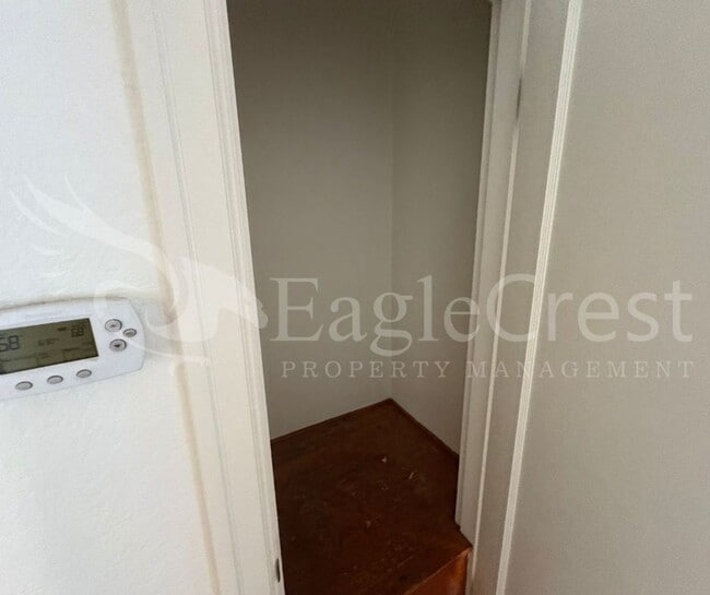 Building Photo - Three Bedroom, Two Bathroom House with Fenced Yard and Outdoor Fireplace
