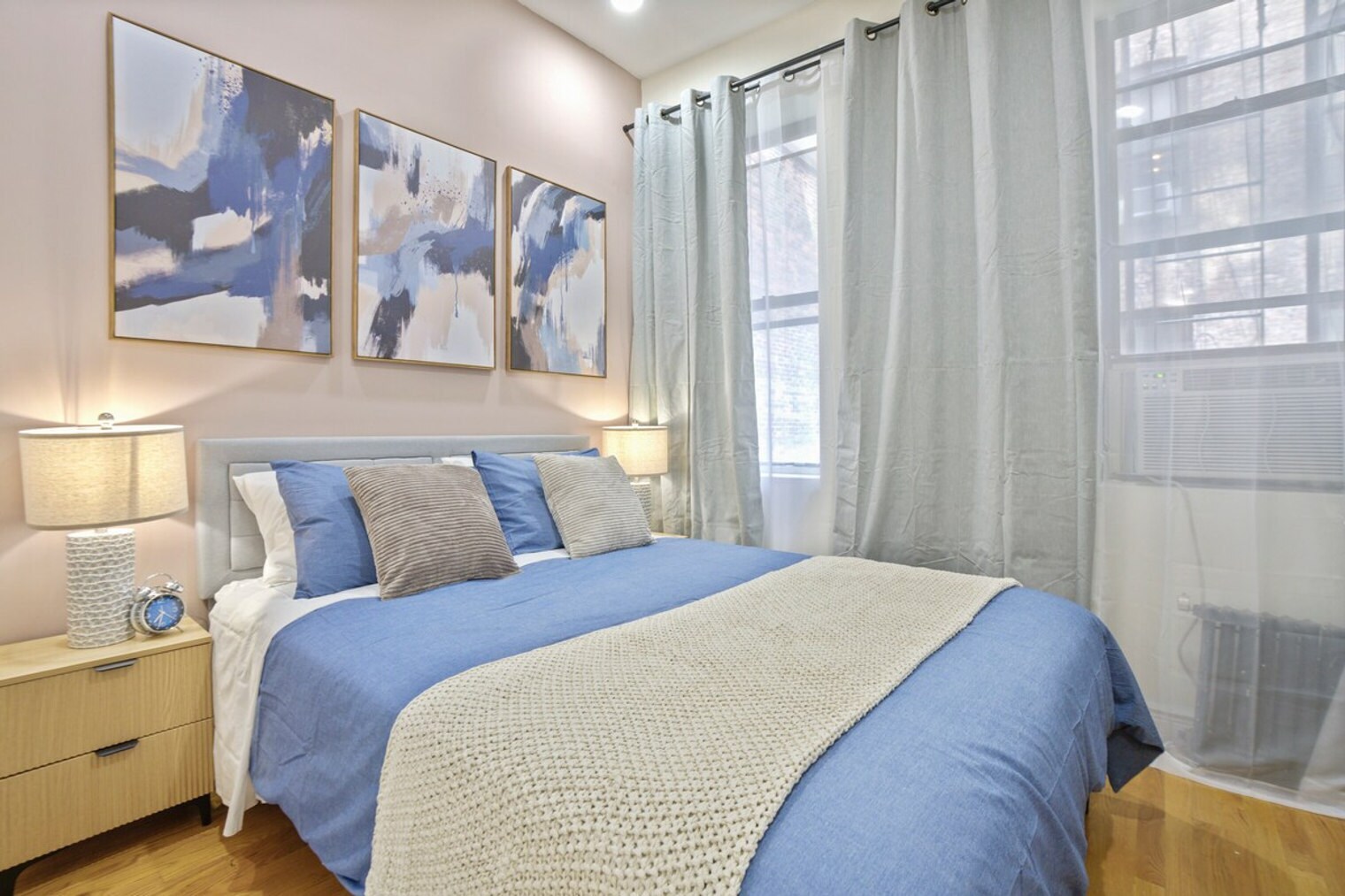 Building Photo - 550 W 110th St