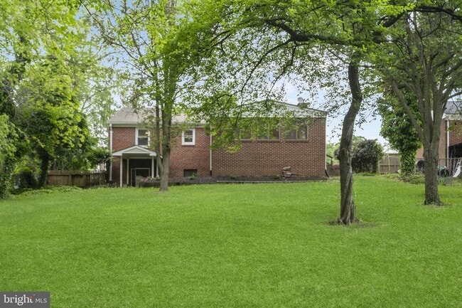 Building Photo - 4108 Orchard Dr