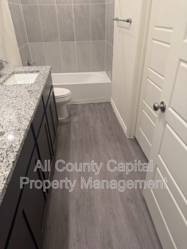 Building Photo - 8905 Ash Rd