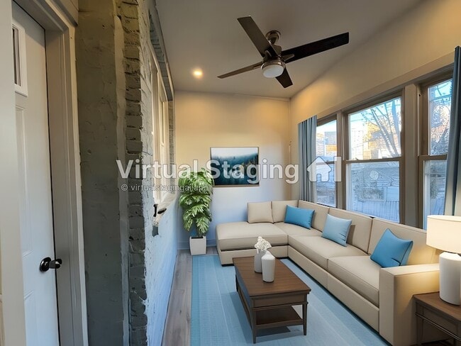 Building Photo - 1446 W Irving Park Rd