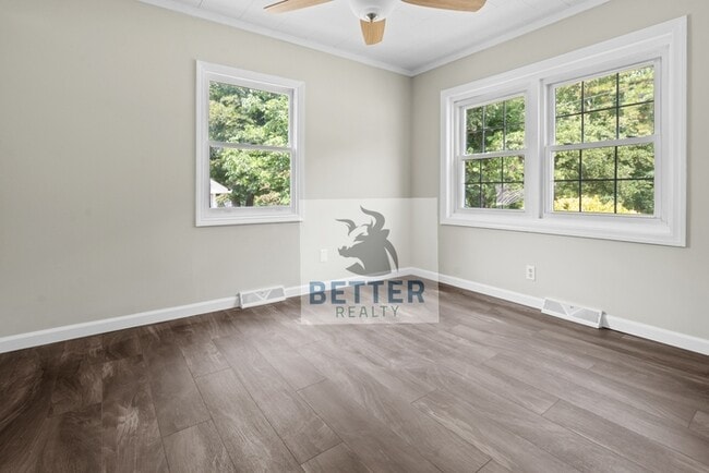 Building Photo - 3912 Martin Ave