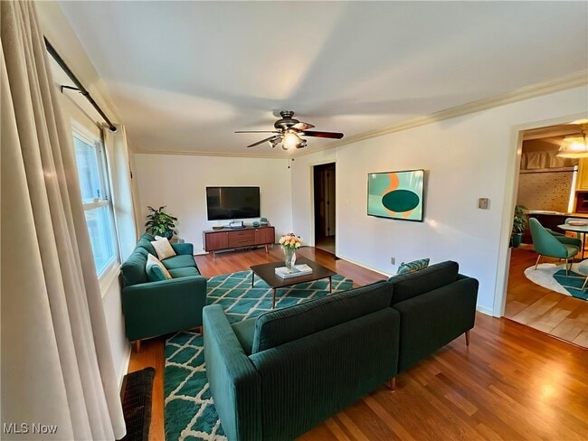 Building Photo - 301 Bogart Rd