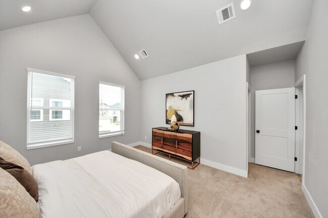 Building Photo - 5812 Francis Oak Ln