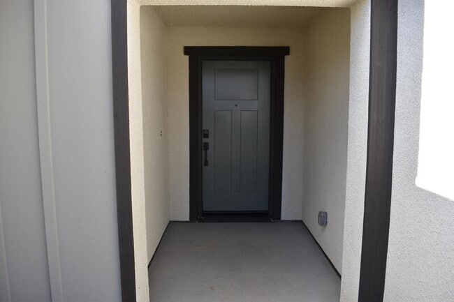 Building Photo - 4543 Iris Ct