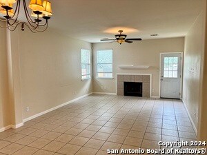 Building Photo - 213 Lakota Ct