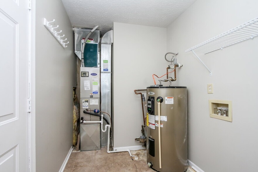 Building Photo - 8165 Shortleaf Ct