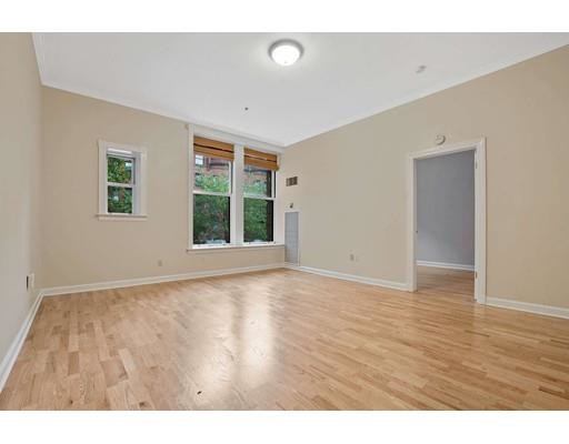 Building Photo - 416 Marlborough St