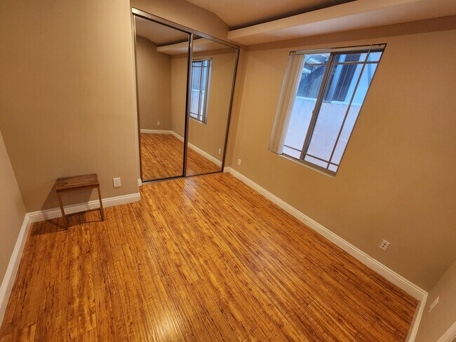 Building Photo - 11131 Sunshine Ter