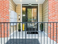 Building Photo - 133 S 46th St