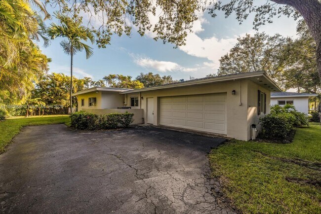 Building Photo - 8445 SW 147th St