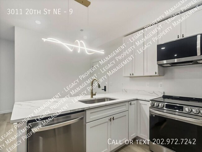 Building Photo - 3011 20th St NE