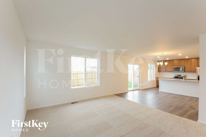 Building Photo - 10201 Luneth Dr