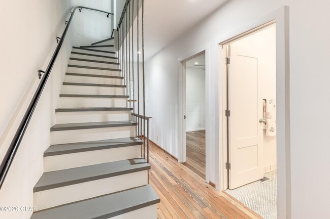 Building Photo - 2979 S County Hwy 395