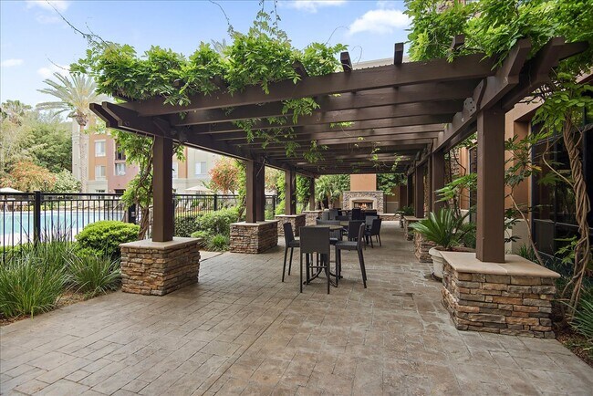 Building Photo - 24535 Town Center Dr