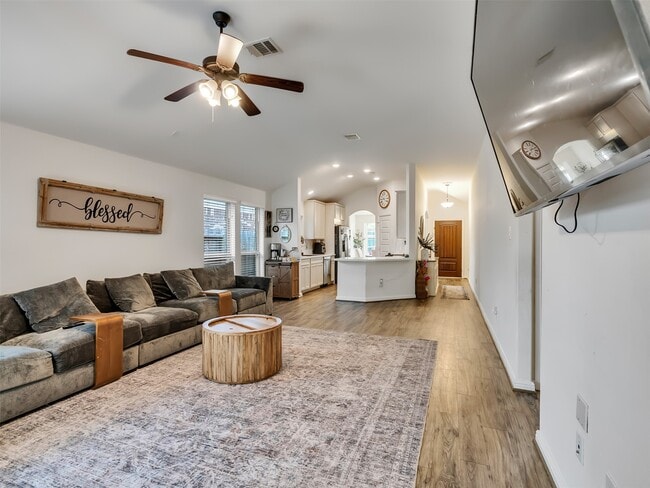 Building Photo - 4827 Ladona Ct