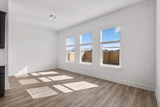 Building Photo - 144 Donn Brooks Dr