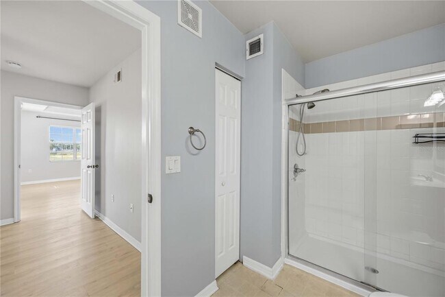 Building Photo - 1195 Villagio Cir